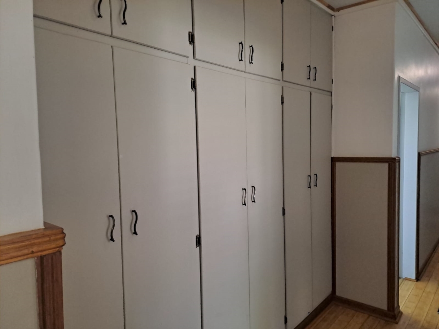 4 Bedroom Property for Sale in Jan Cillierspark Free State